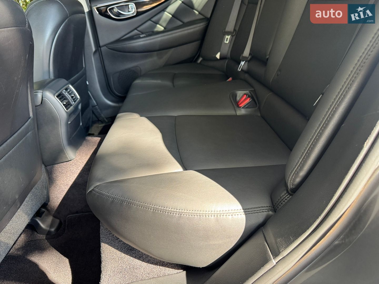 Infiniti Q50 2017 VIN JN1EV7AR6JM443215 фото оголошення 37 з 106