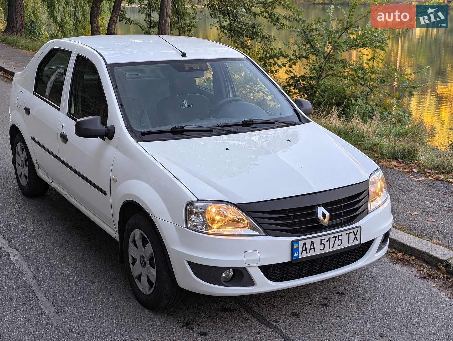Renault Logan 2011 VIN VF1LSRAER45828536 фото оголошення 2 з 23