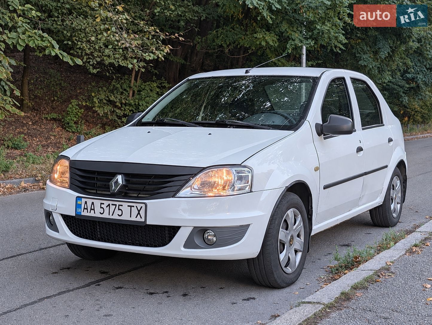 Renault Logan 2011 VIN VF1LSRAER45828536 фото оголошення 4 з 23