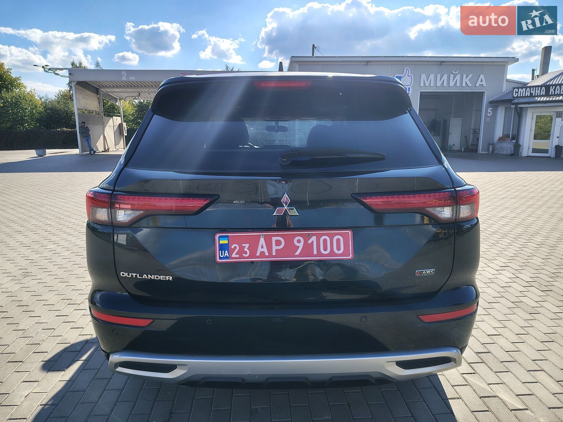 Mitsubishi Outlander 2023 VIN JA4J4VA83RZ610598 фото оголошення 5 з 35