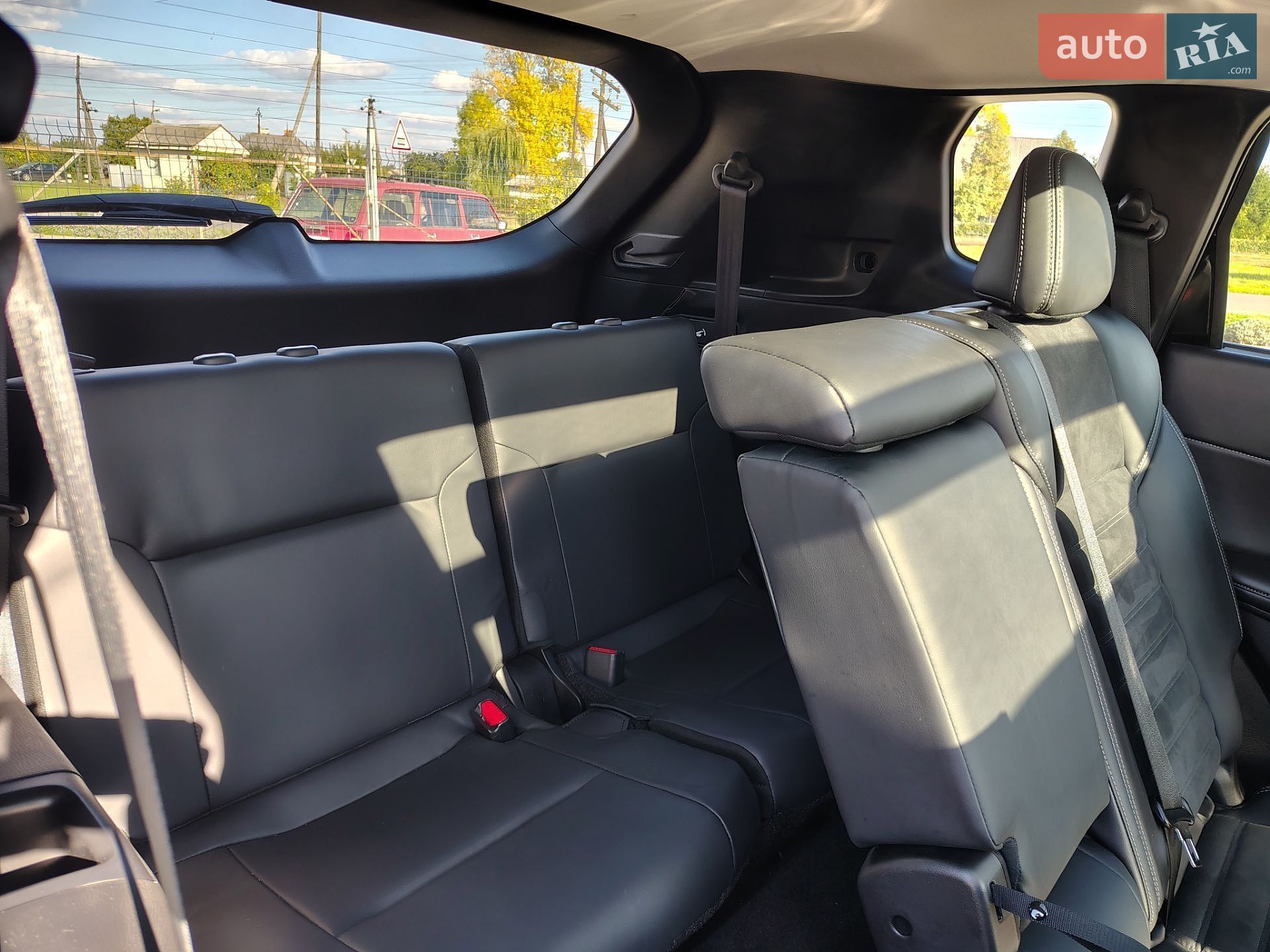 Mitsubishi Outlander 2023 VIN JA4J4VA83RZ610598 фото оголошення 14 з 35