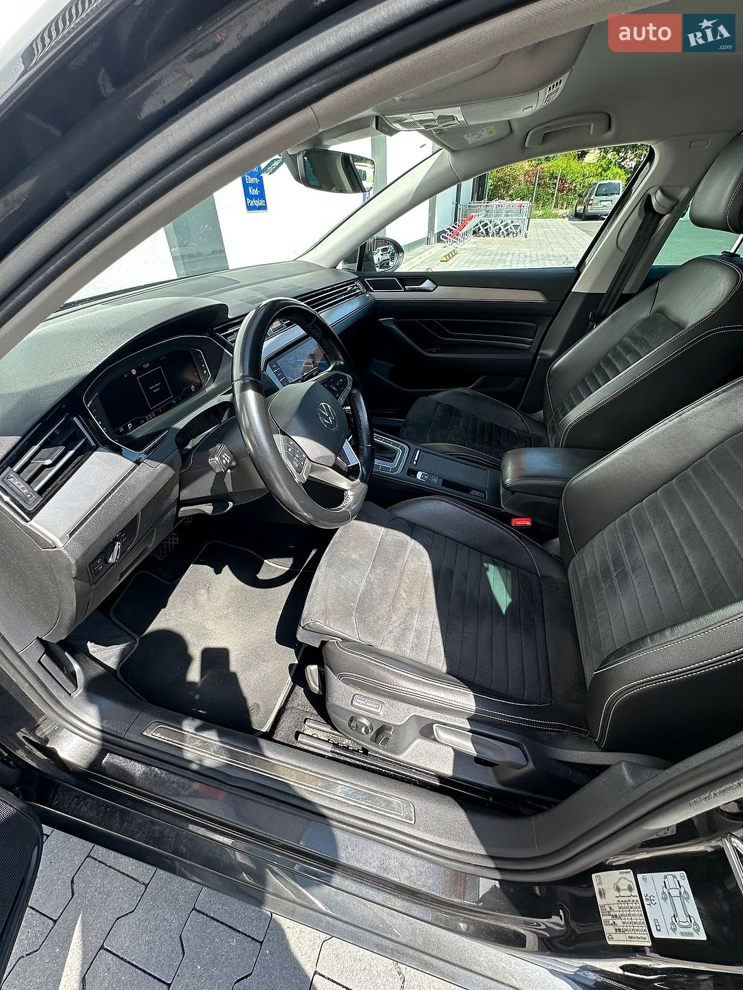 Volkswagen Passat 2020 VIN WVWZZZ3CZME025627 фото оголошення 16 з 57