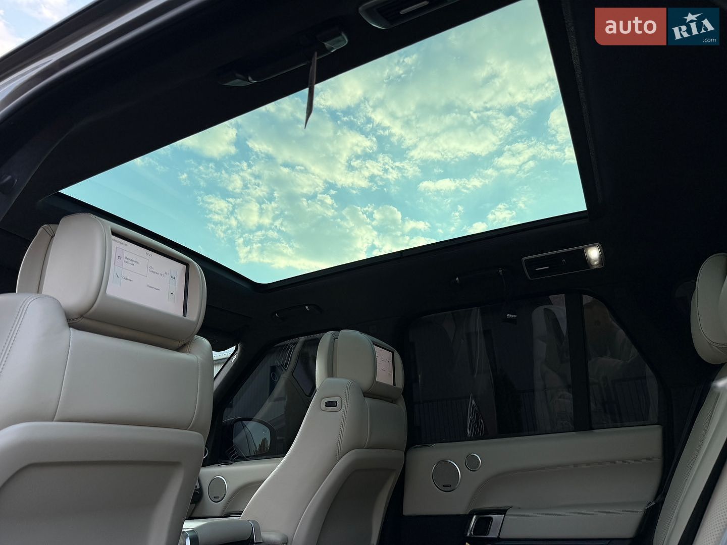 Land-Rover Range Rover 2017 VIN SALGA2FJ4HA340239 фото оголошення 38 з 59
