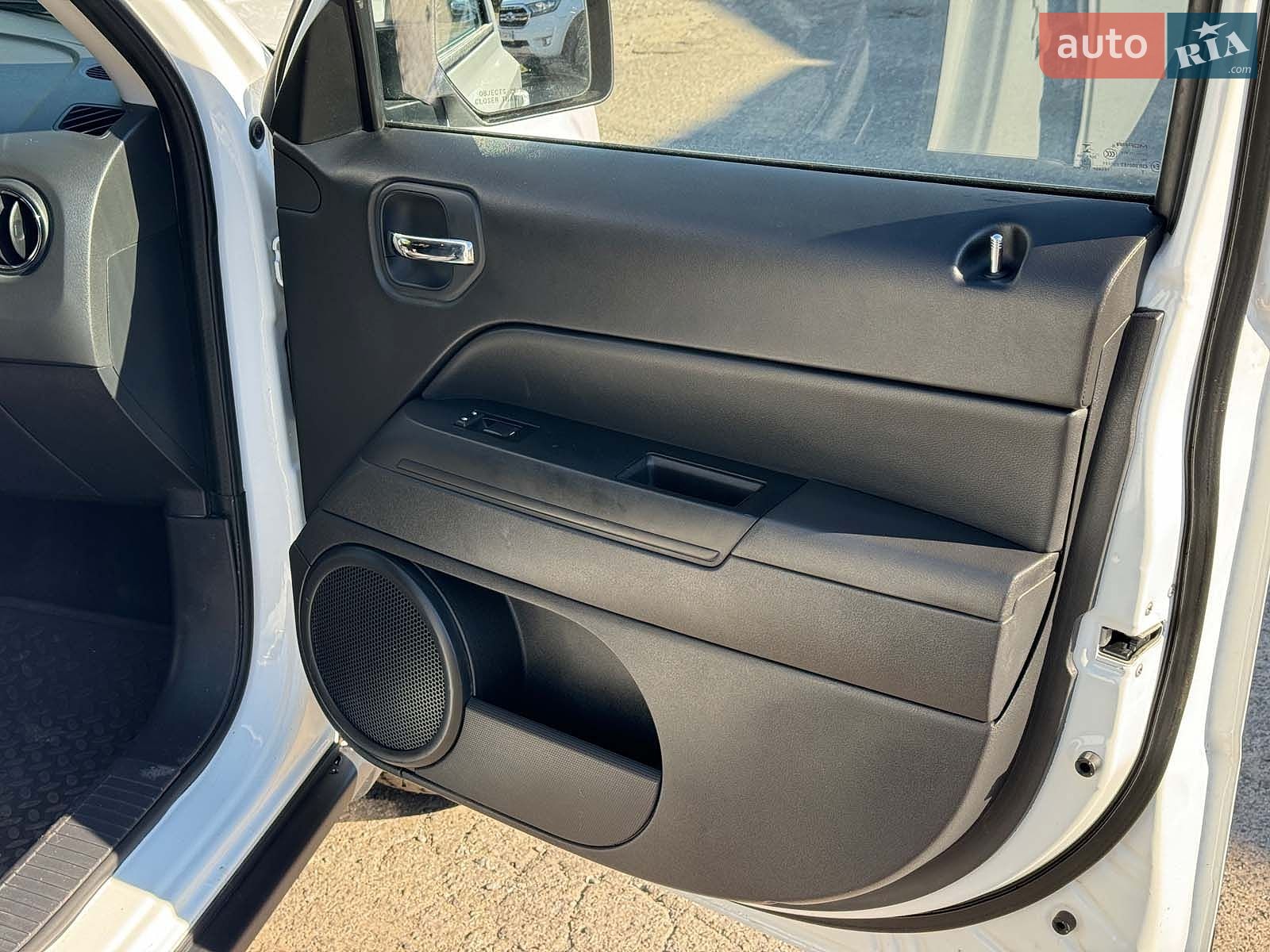 Jeep Patriot 2014 VIN 1C4NJRBB2FD215340 фото оголошення 21 з 30
