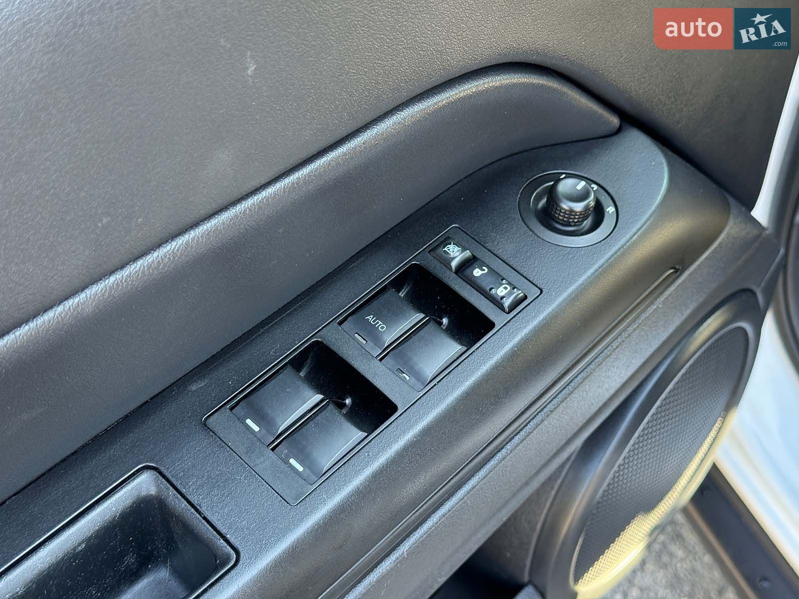 Jeep Patriot 2014 VIN 1C4NJRBB2FD215340 фото оголошення 14 з 30