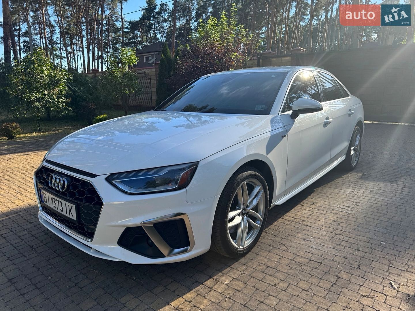 Audi A4 2020 VIN WAUENAF48LN011579 фото оголошення 2 з 14