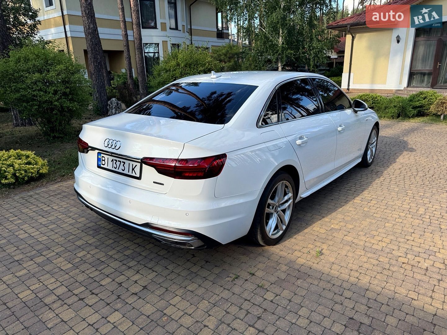 Audi A4 2020 VIN WAUENAF48LN011579 фото оголошення 7 з 14