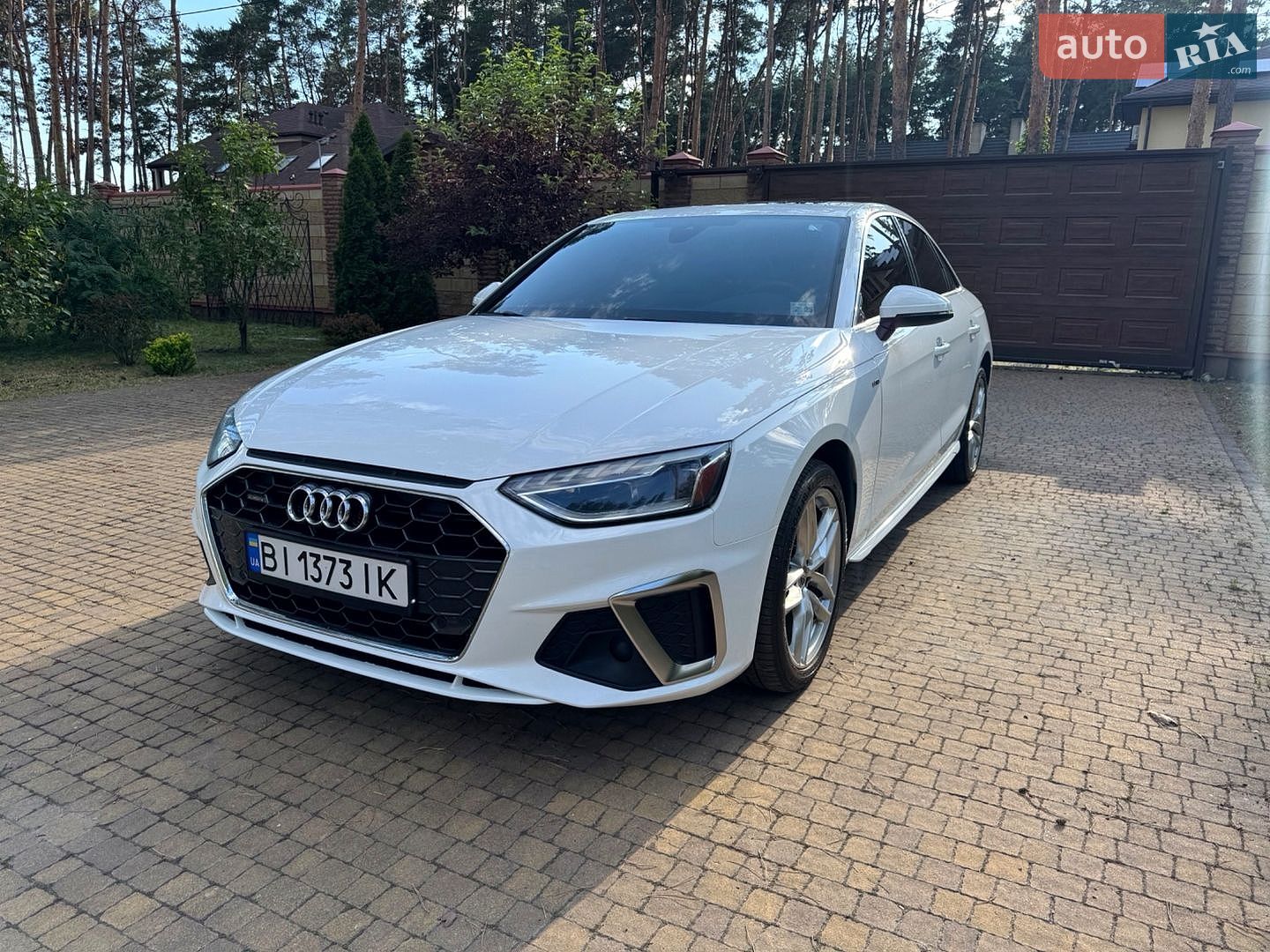Audi A4 2020 VIN WAUENAF48LN011579 фото оголошення 3 з 14