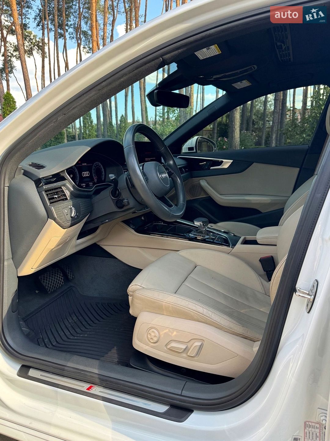 Audi A4 2020 VIN WAUENAF48LN011579 фото оголошення 9 з 14