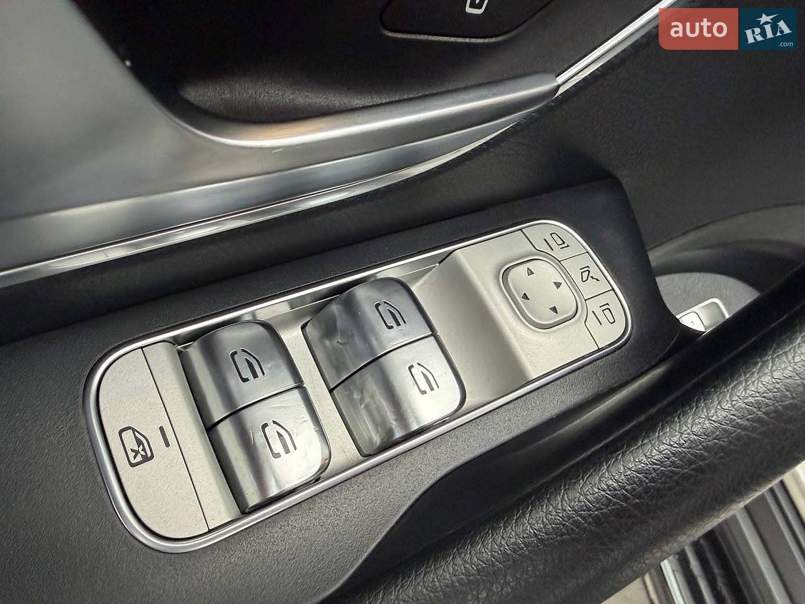 Mercedes-Benz GLE-Class 2019 VIN 4JGFB4KEXLA056378 фото оголошення 34 з 36