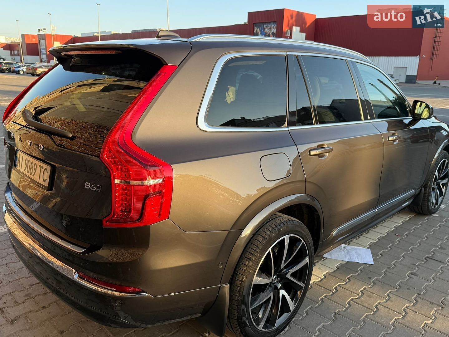 Volvo XC90 2023 VIN YV40621N1P1971241 фото оголошення 12 з 29