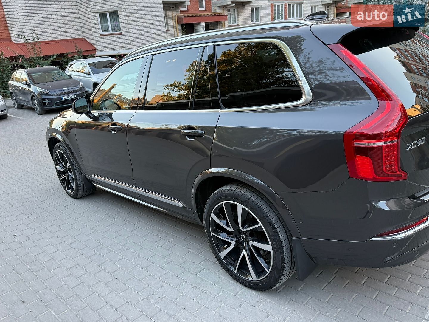 Volvo XC90 2023 VIN YV40621N1P1971241 фото оголошення 10 з 29