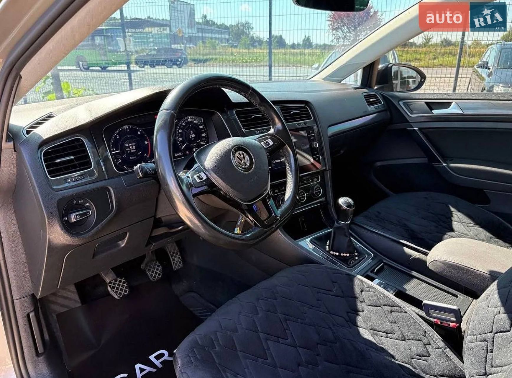 Volkswagen Golf 2017 VIN WVWZZZAUZJP001309 фото оголошення 6 з 11
