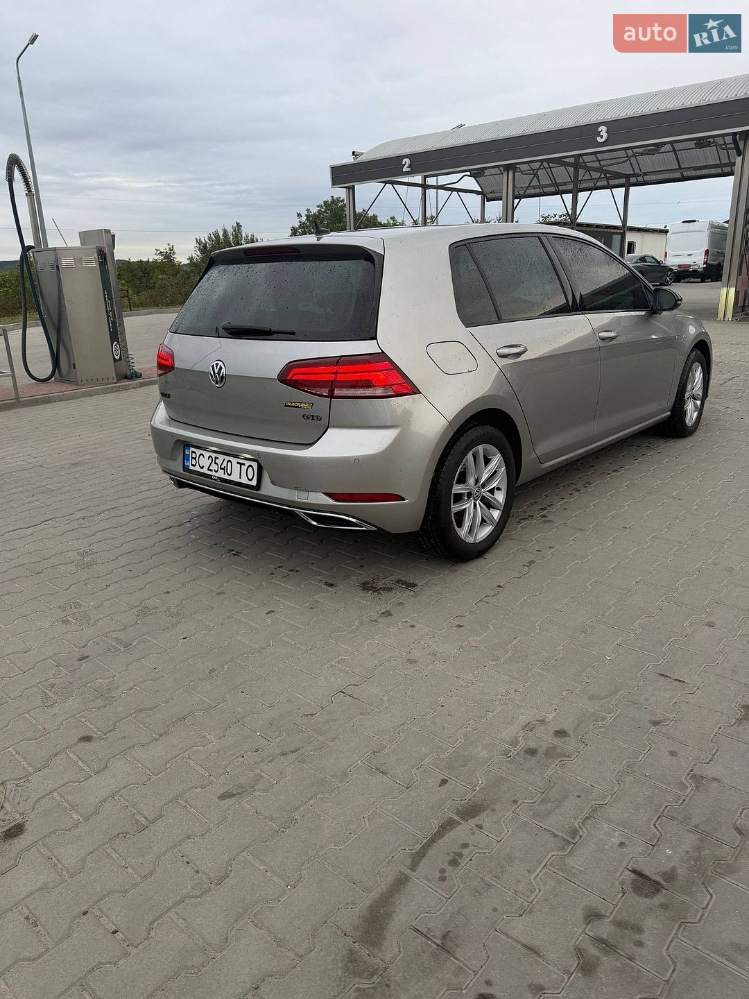 Volkswagen Golf 2017 VIN WVWZZZAUZJP001309 фото оголошення 2 з 11