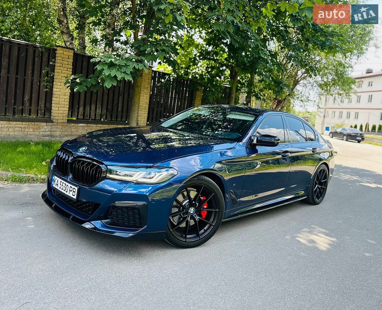 BMW 5 Series 2017 VIN WBAJD11040G884588 фото оголошення 3 з 20