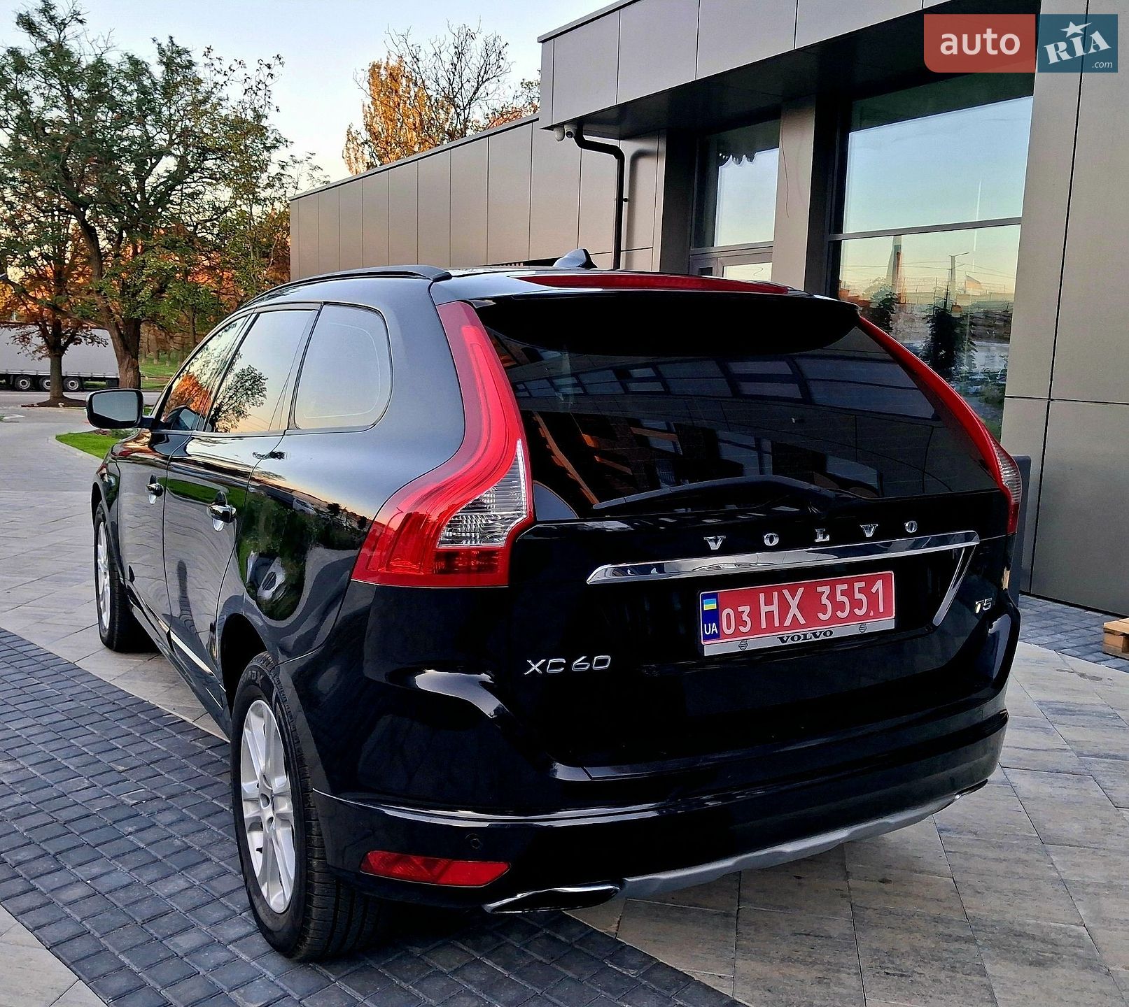 Volvo XC60 2016 VIN YV440MDJ7G2918335 фото оголошення 4 з 60