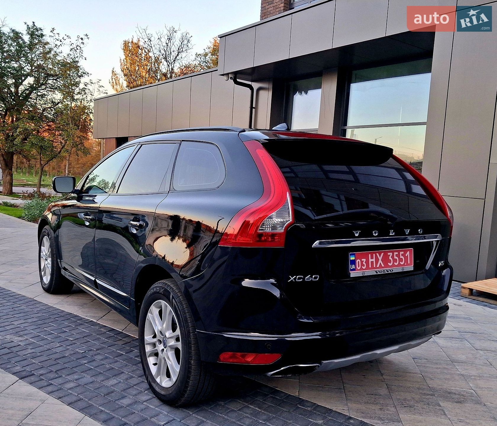 Volvo XC60 2016 VIN YV440MDJ7G2918335 фото оголошення 5 з 60