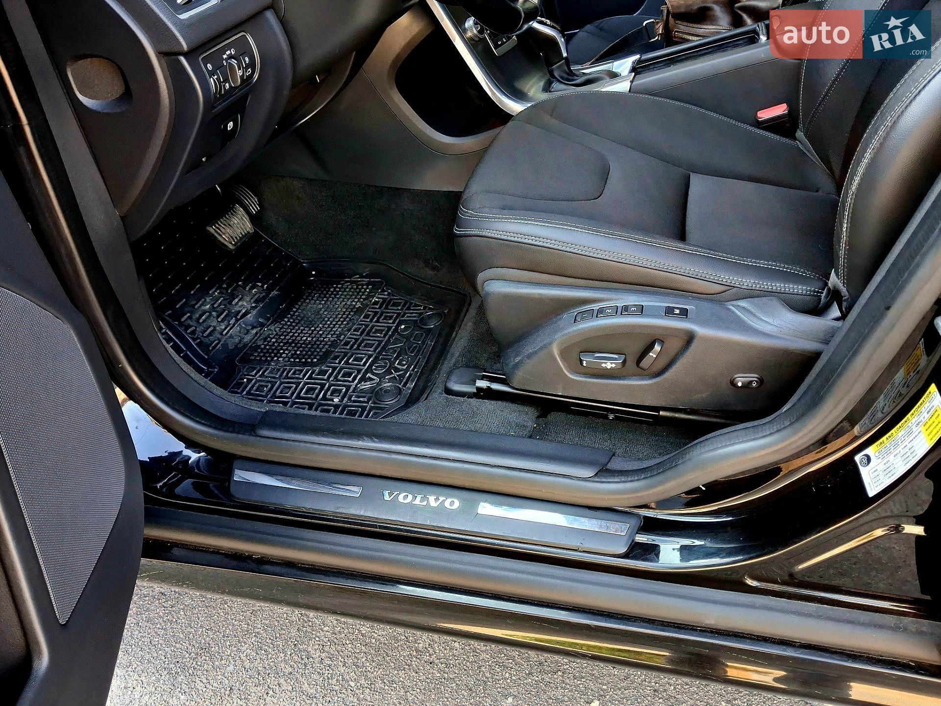 Volvo XC60 2016 VIN YV440MDJ7G2918335 фото оголошення 37 з 60