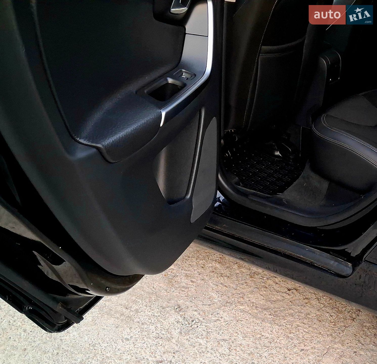 Volvo XC60 2016 VIN YV440MDJ7G2918335 фото оголошення 49 з 60