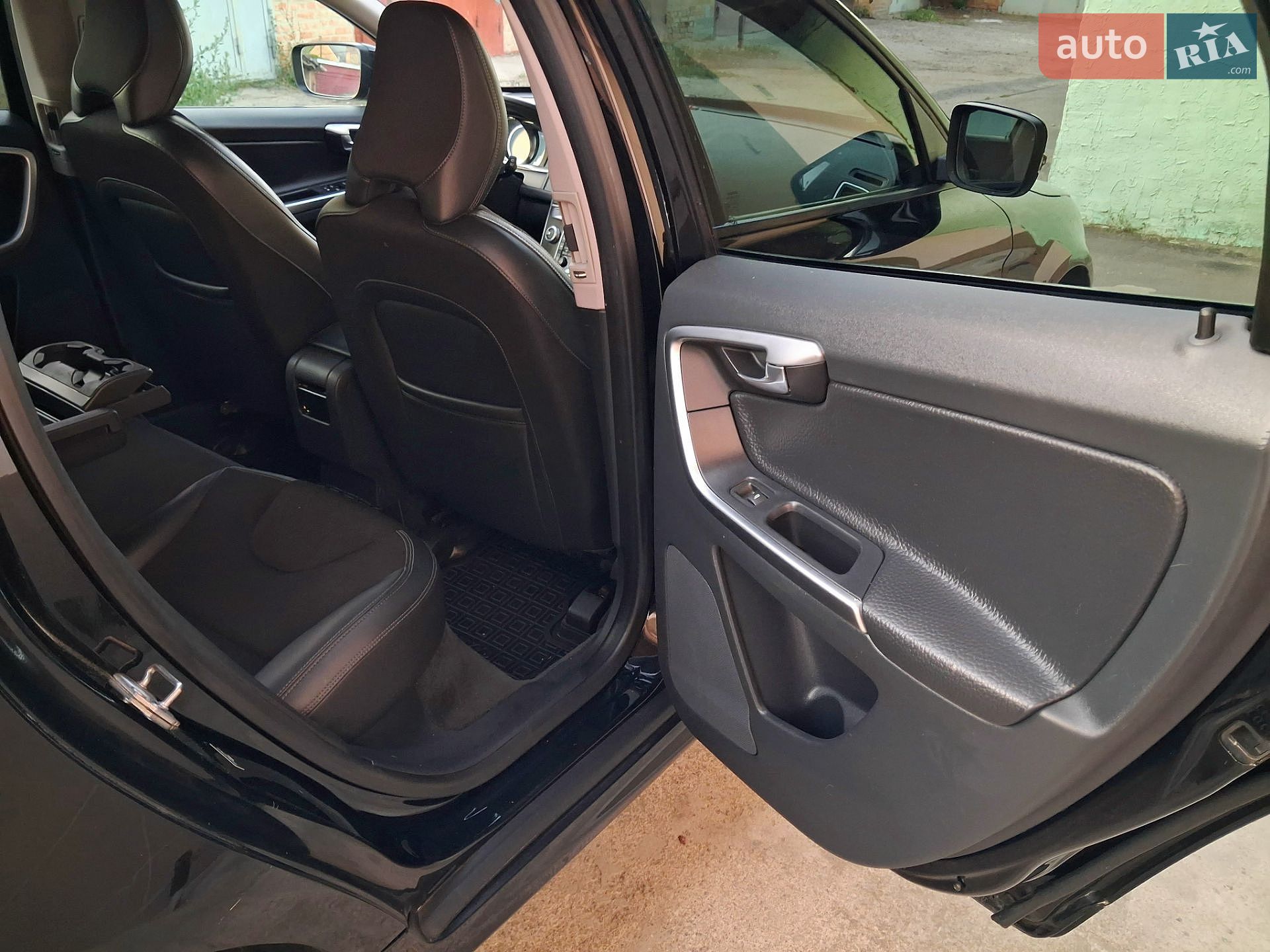 Volvo XC60 2016 VIN YV440MDJ7G2918335 фото оголошення 57 з 60