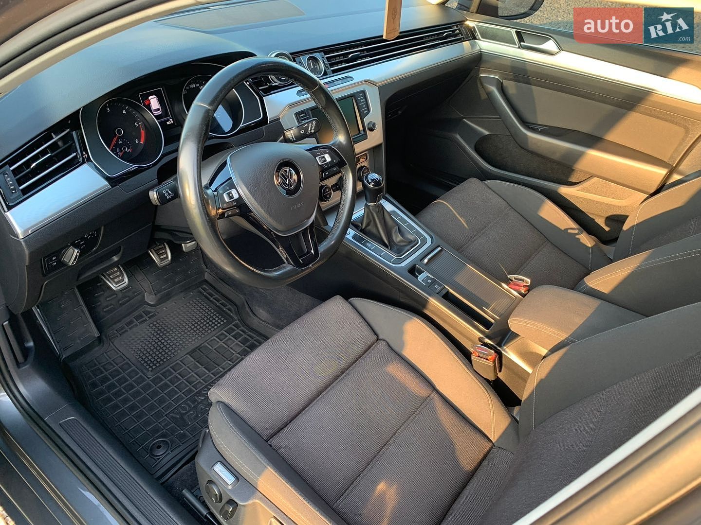 Volkswagen Passat 2016 VIN WVWZZZ3CZHE040336 фото оголошення 10 з 12
