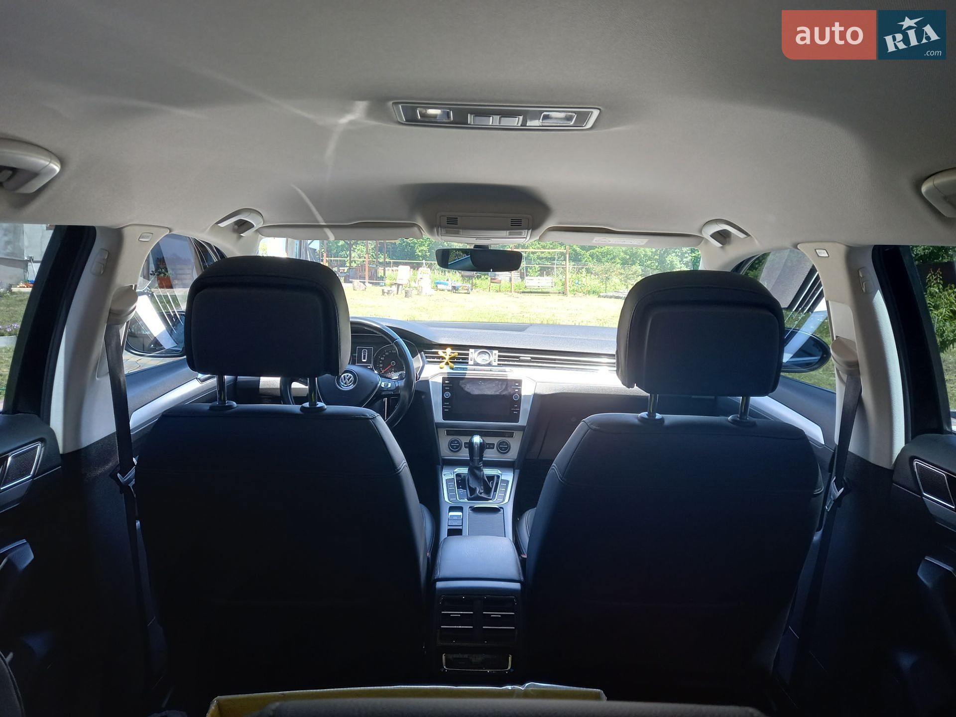 Volkswagen Passat 2018 VIN WVWZZZ3CZKE033929 фото оголошення 8 з 11