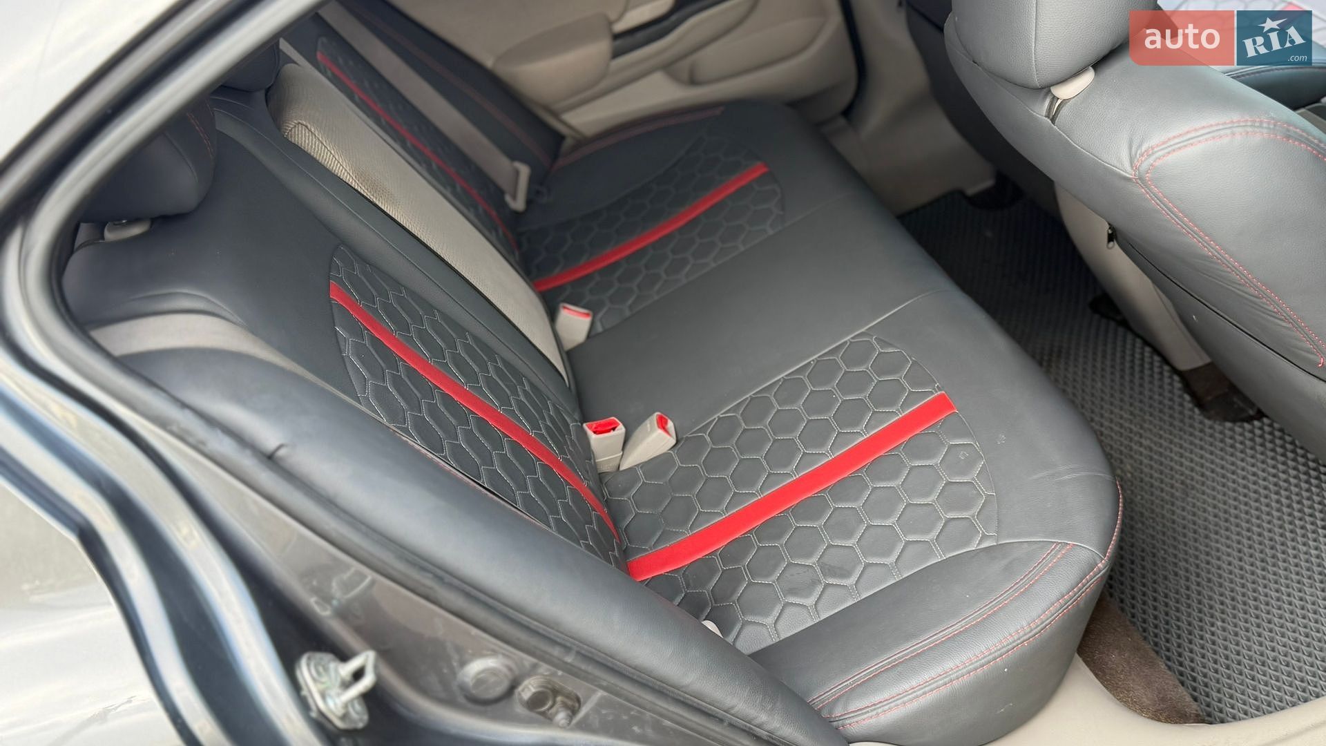 Honda Civic 2012 VIN NLAFB8660CW005618 фото оголошення 17 з 34