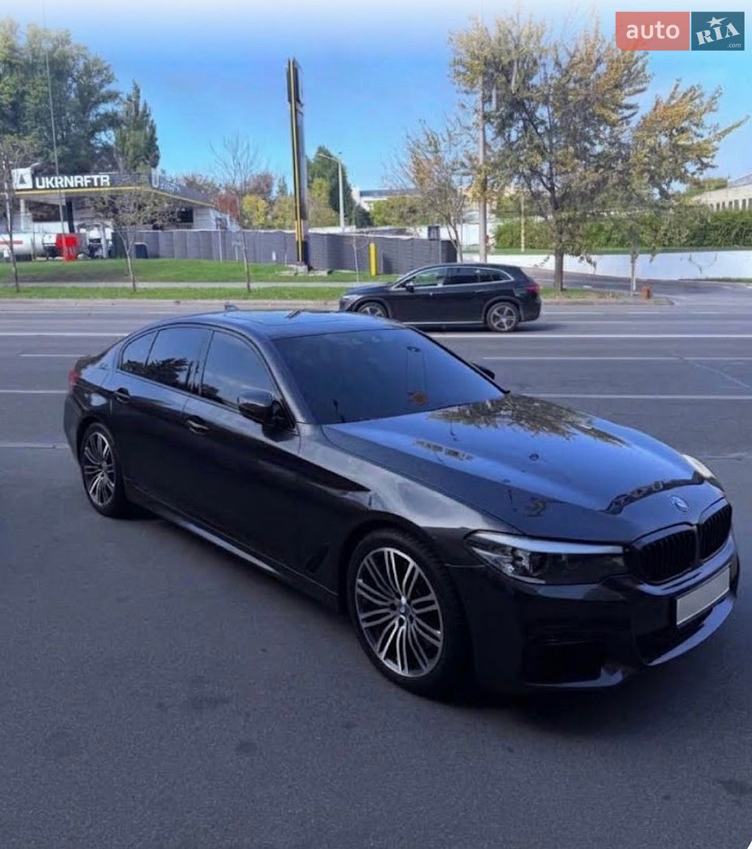 BMW 5 Series 2019 VIN WBAJS3C04LCD63111 фото оголошення 3 з 6