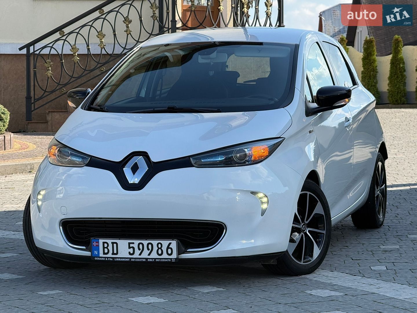 Renault Zoe 2017 VIN VF1AGVYF058972207 фото оголошення 5 з 137