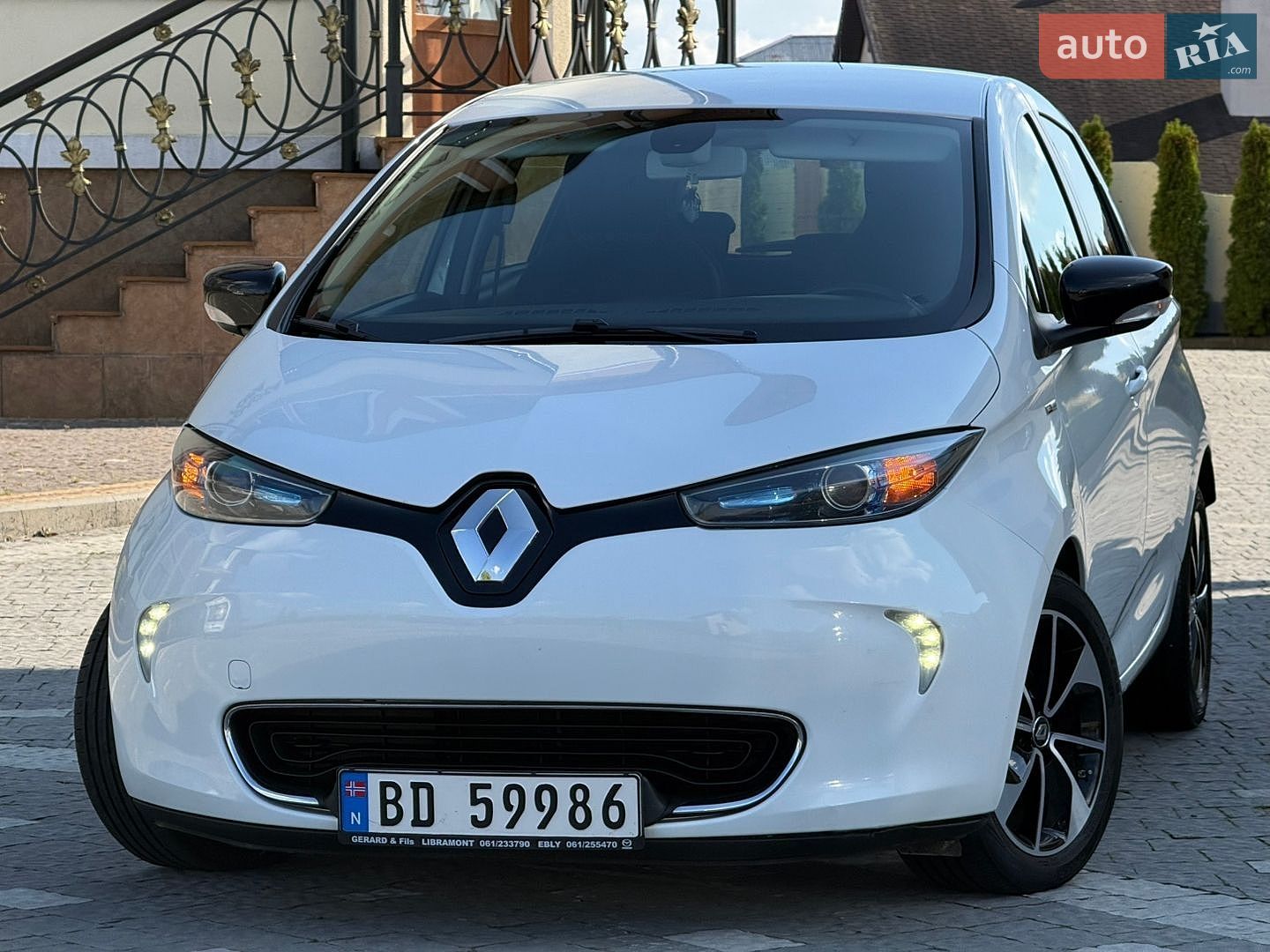 Renault Zoe 2017 VIN VF1AGVYF058972207 фото оголошення 9 з 137