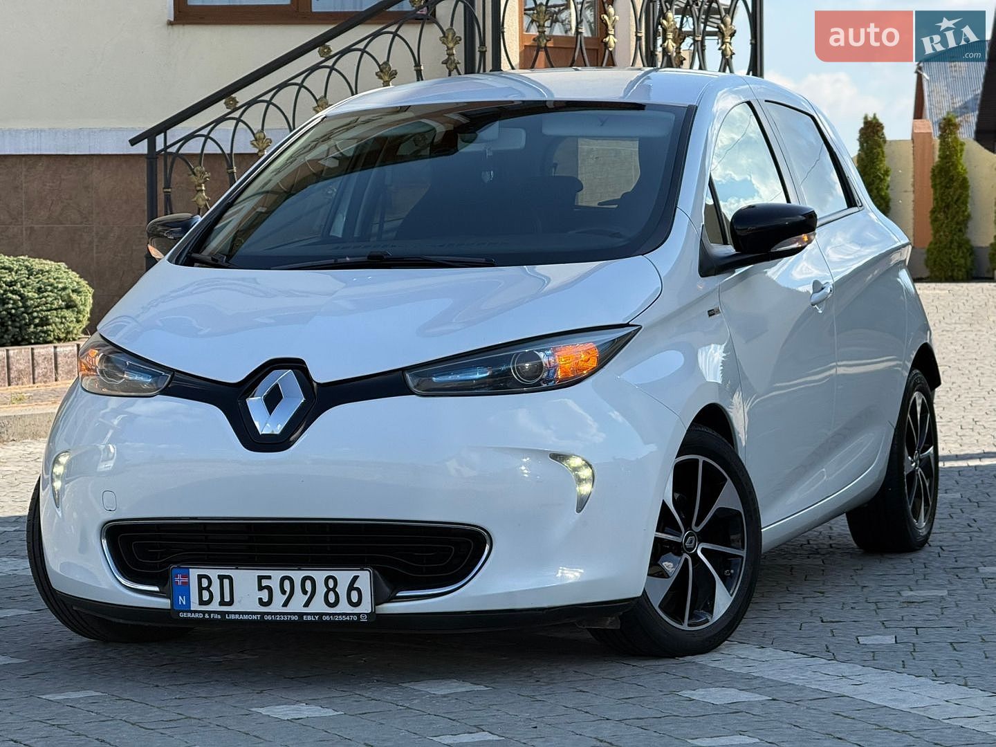 Renault Zoe 2017 VIN VF1AGVYF058972207 фото оголошення 13 з 137
