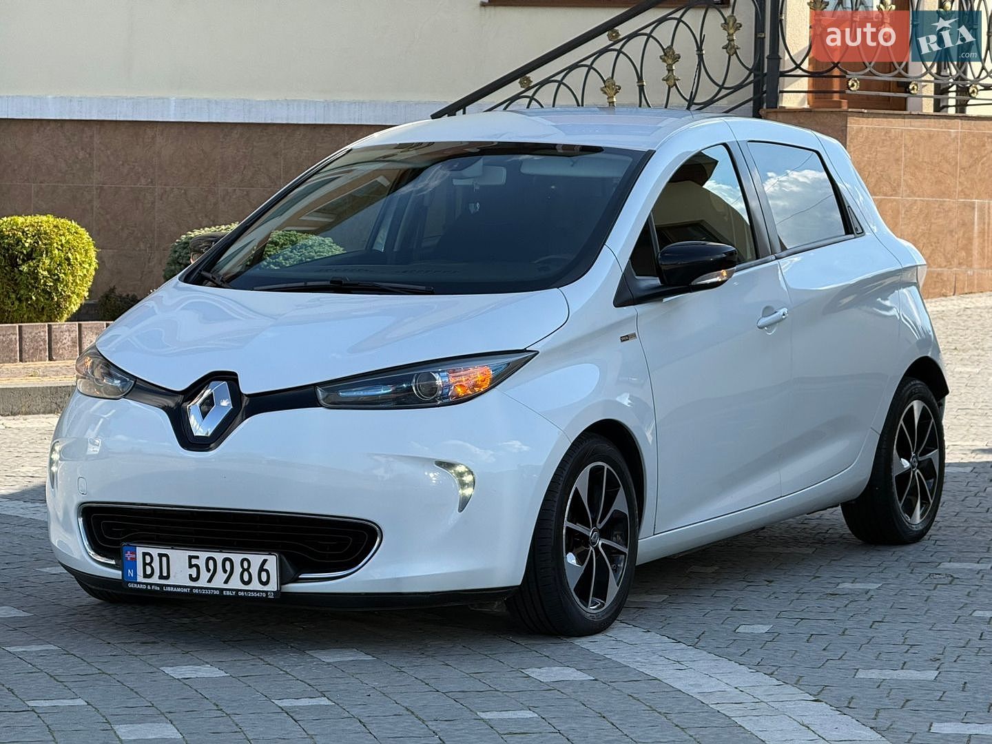 Renault Zoe 2017 VIN VF1AGVYF058972207 фото оголошення 26 з 137