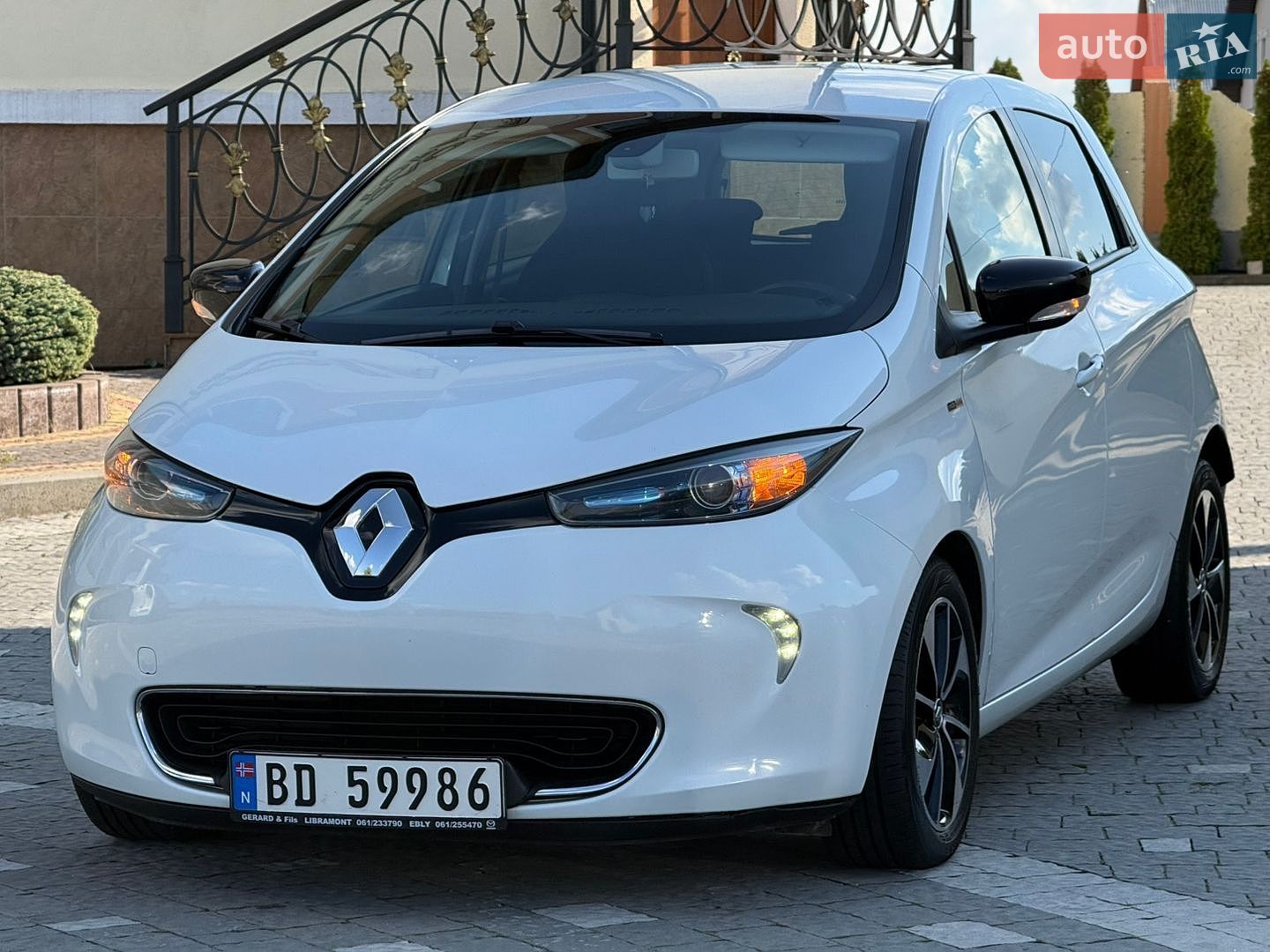 Renault Zoe 2017 VIN VF1AGVYF058972207 фото оголошення 27 з 137
