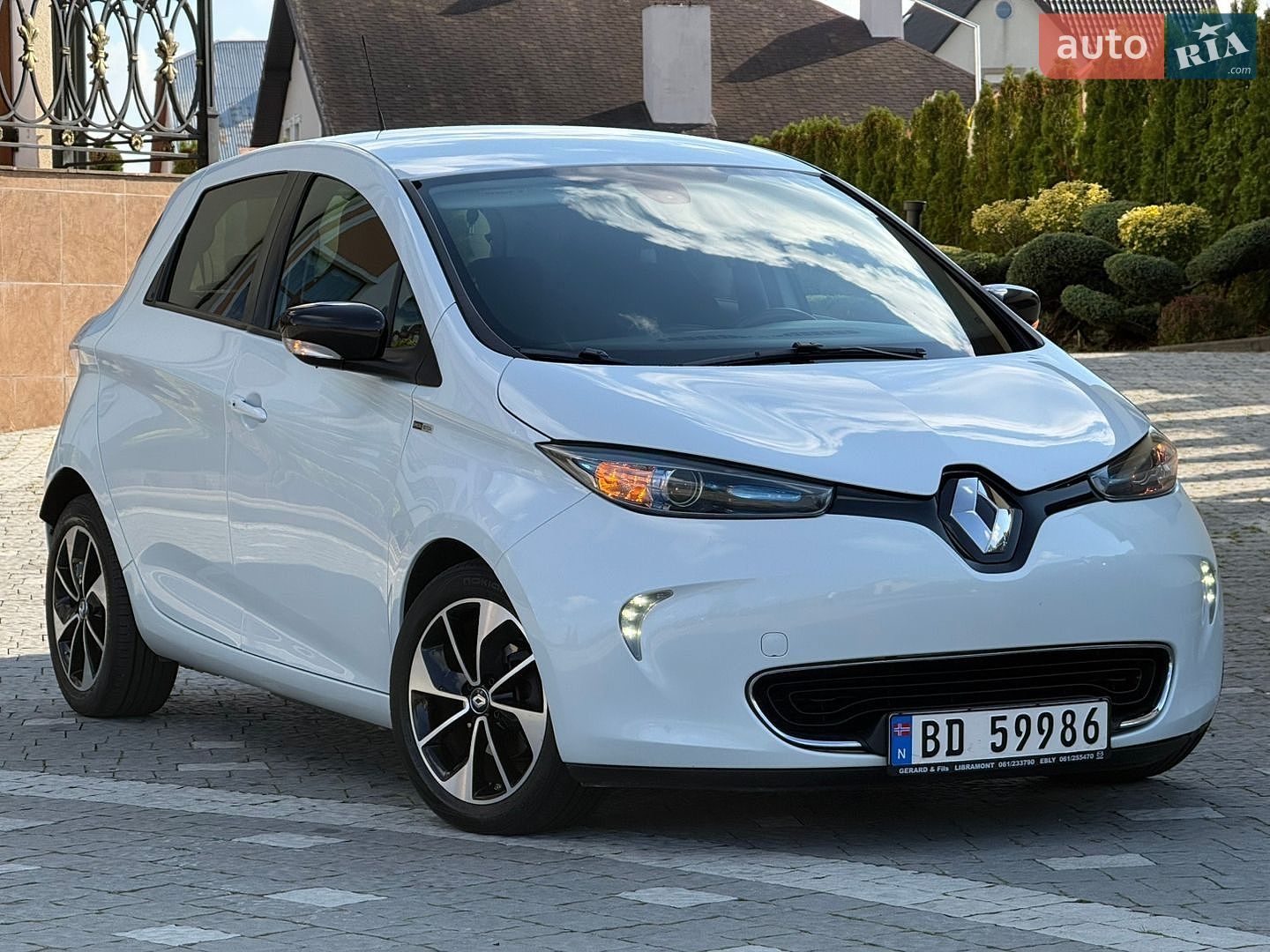 Renault Zoe 2017 VIN VF1AGVYF058972207 фото оголошення 35 з 137