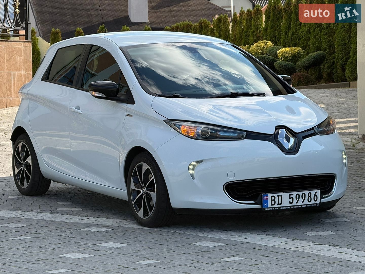 Renault Zoe 2017 VIN VF1AGVYF058972207 фото оголошення 50 з 137