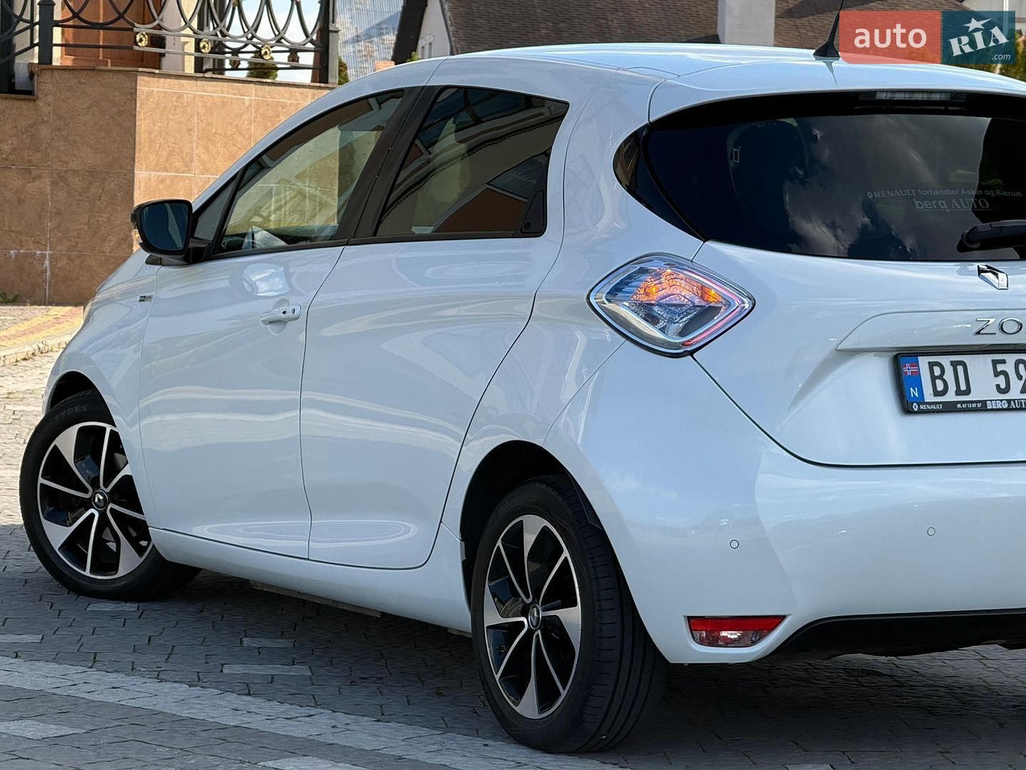 Renault Zoe 2017 VIN VF1AGVYF058972207 фото оголошення 74 з 137