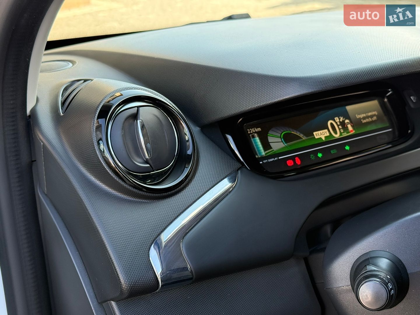 Renault Zoe 2017 VIN VF1AGVYF058972207 фото оголошення 90 з 137