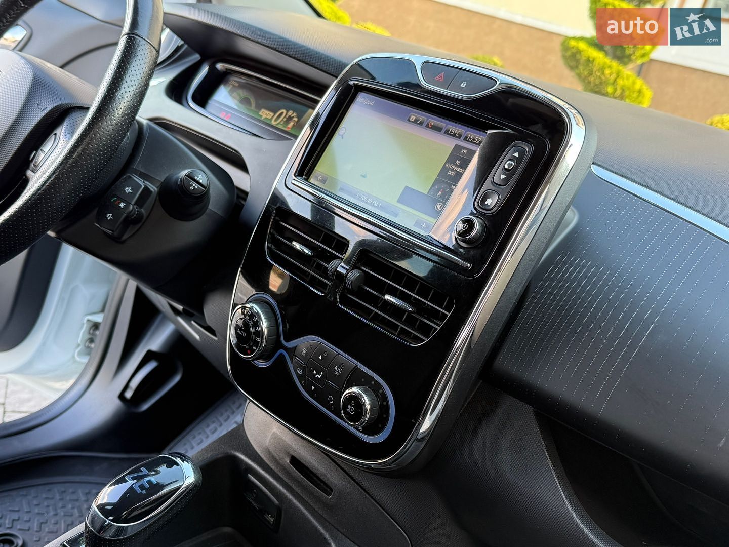 Renault Zoe 2017 VIN VF1AGVYF058972207 фото оголошення 93 з 137