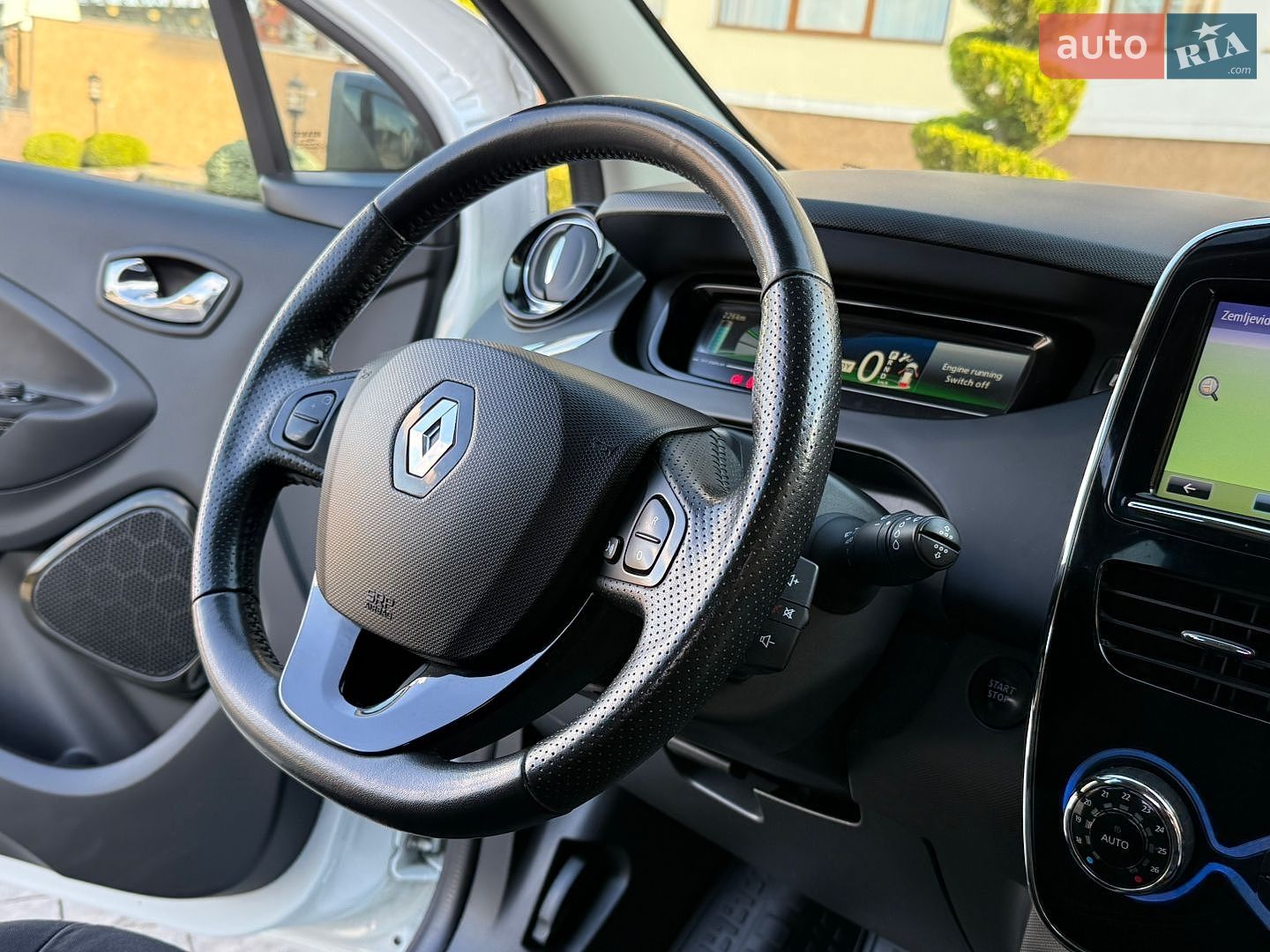 Renault Zoe 2017 VIN VF1AGVYF058972207 фото оголошення 94 з 137