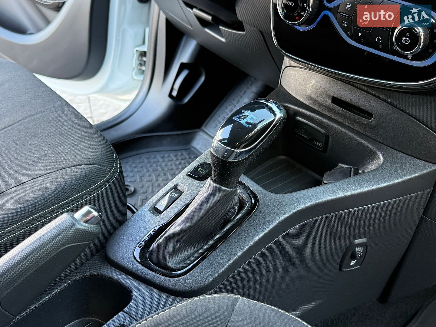 Renault Zoe 2017 VIN VF1AGVYF058972207 фото оголошення 95 з 137