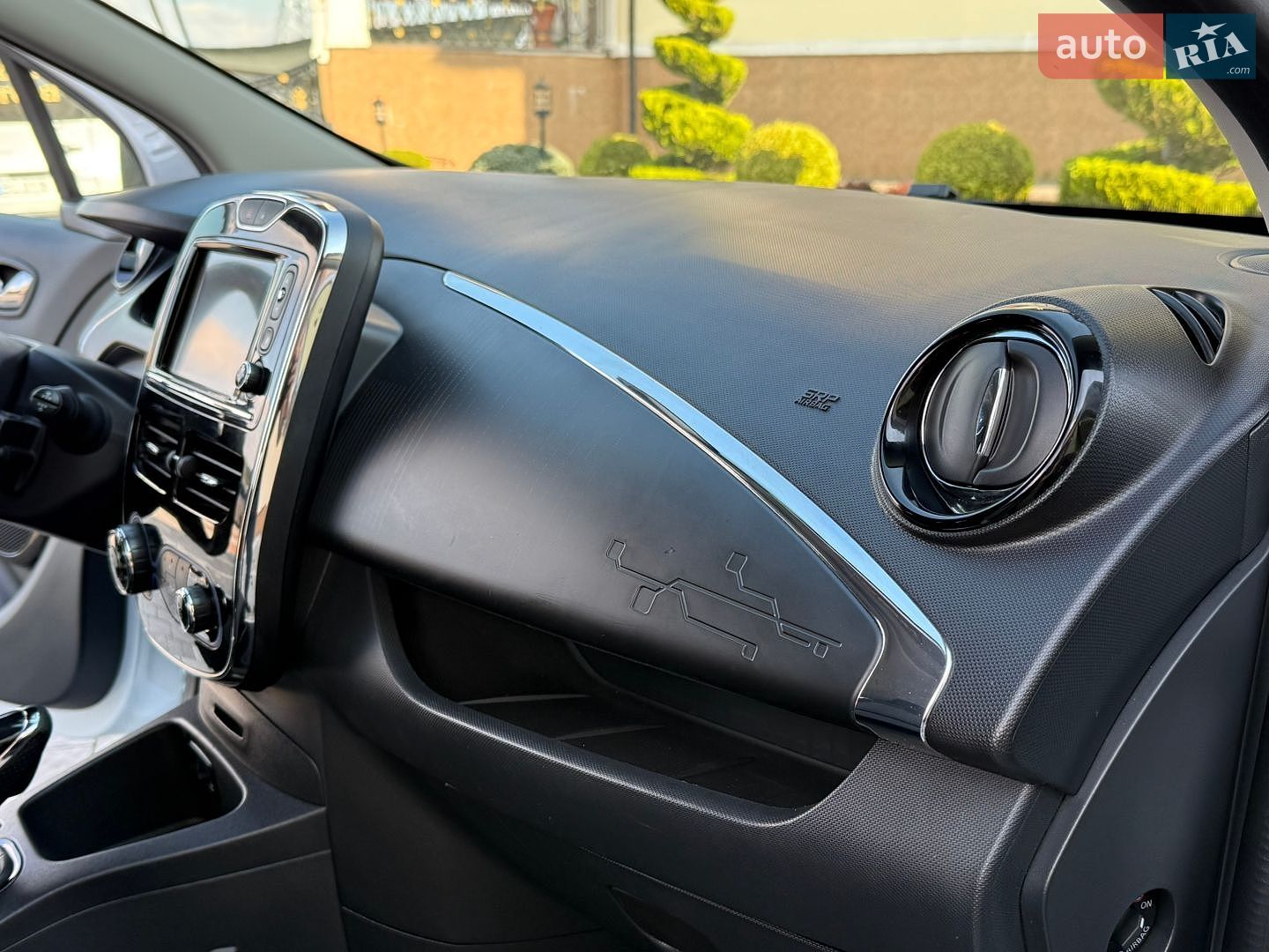 Renault Zoe 2017 VIN VF1AGVYF058972207 фото оголошення 97 з 137