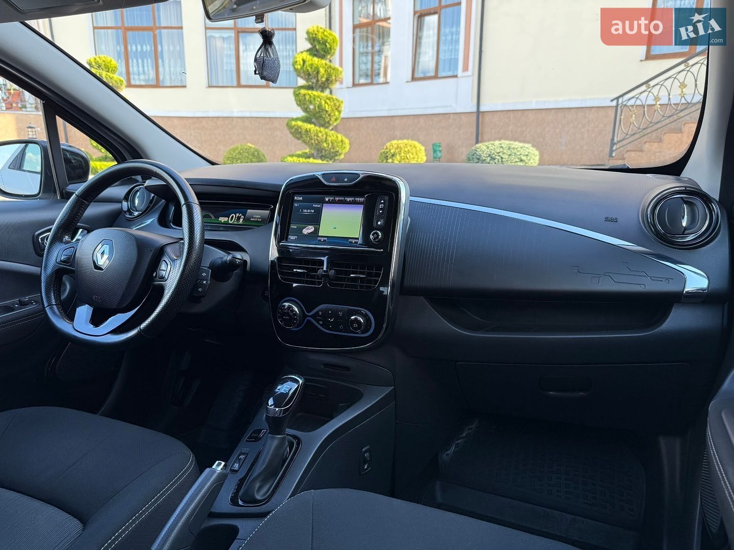 Renault Zoe 2017 VIN VF1AGVYF058972207 фото оголошення 119 з 137