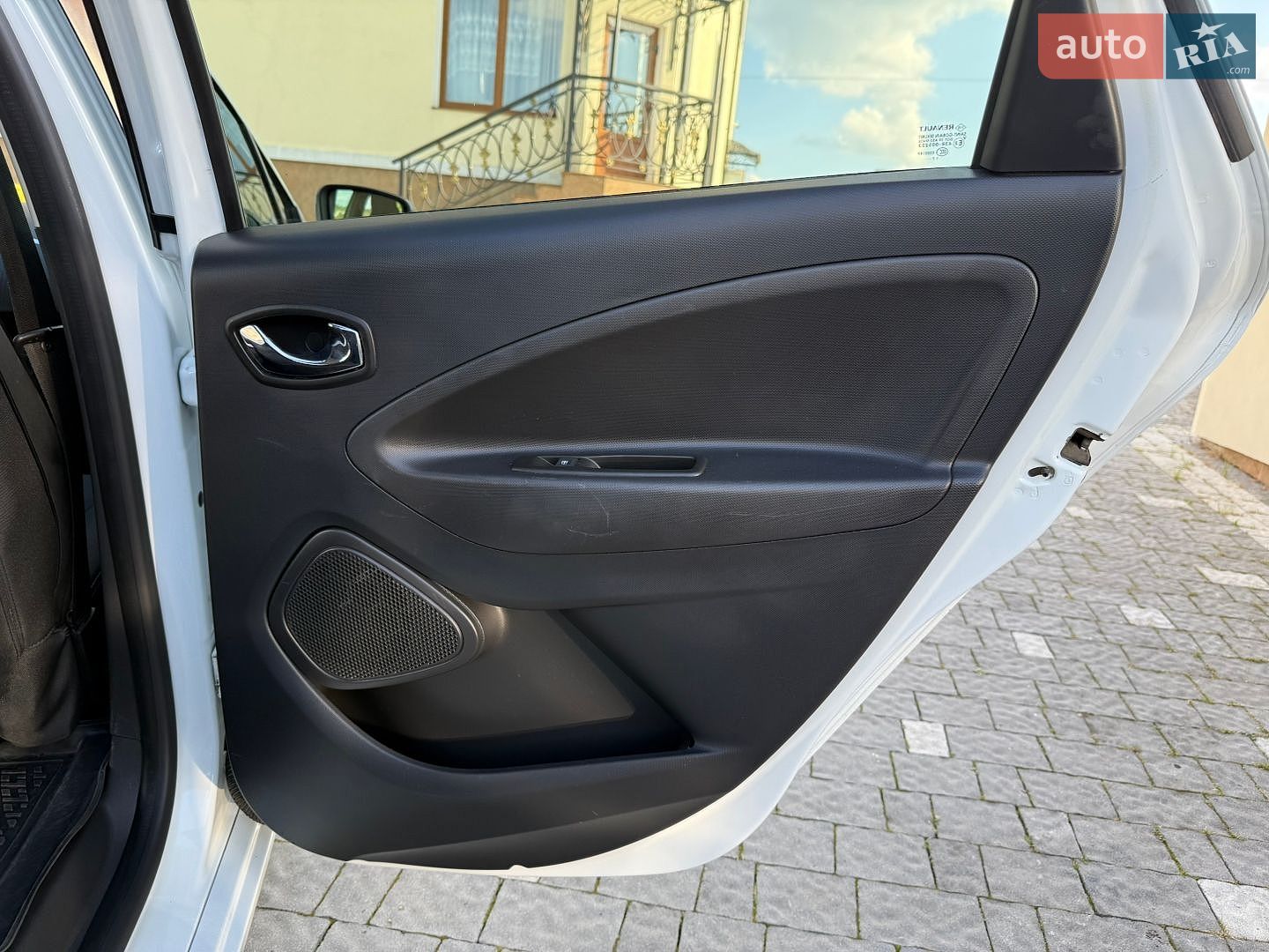 Renault Zoe 2017 VIN VF1AGVYF058972207 фото оголошення 129 з 137