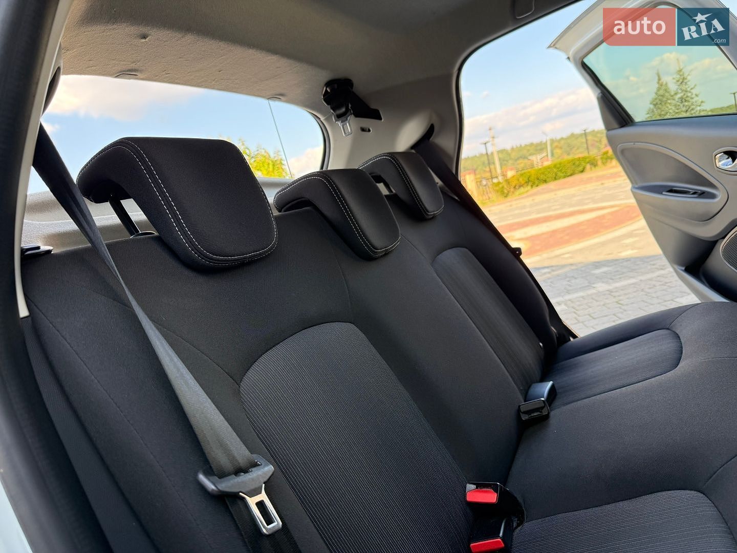 Renault Zoe 2017 VIN VF1AGVYF058972207 фото оголошення 132 з 137