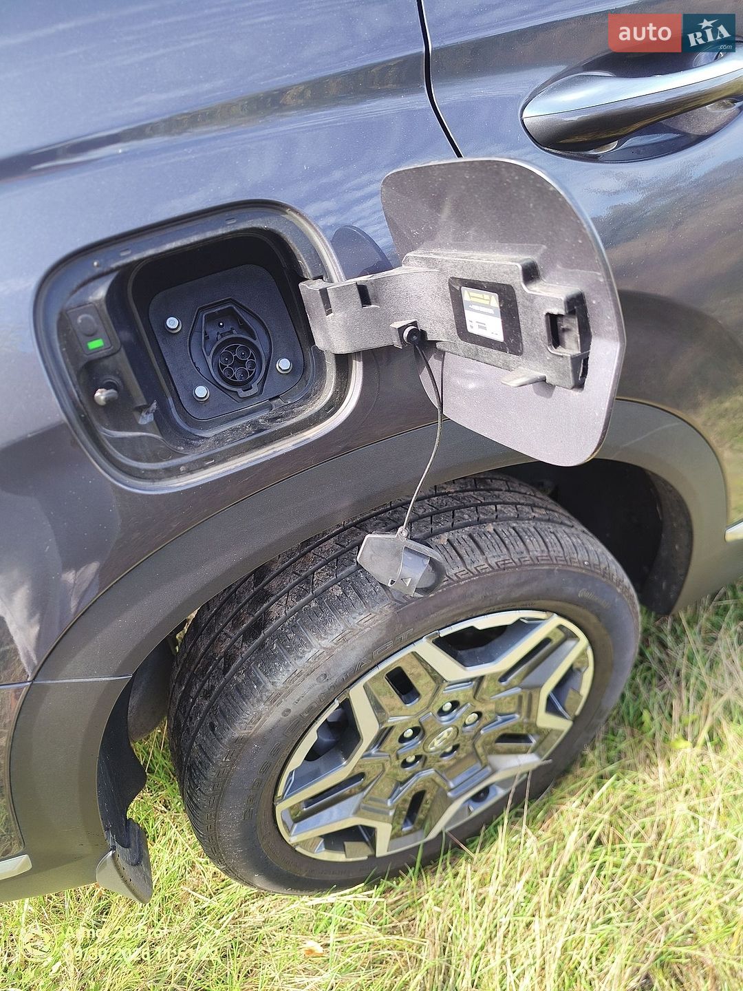 Hyundai Santa FE 2023 VIN KM8S6DA27PU070723 фото оголошення 10 з 30