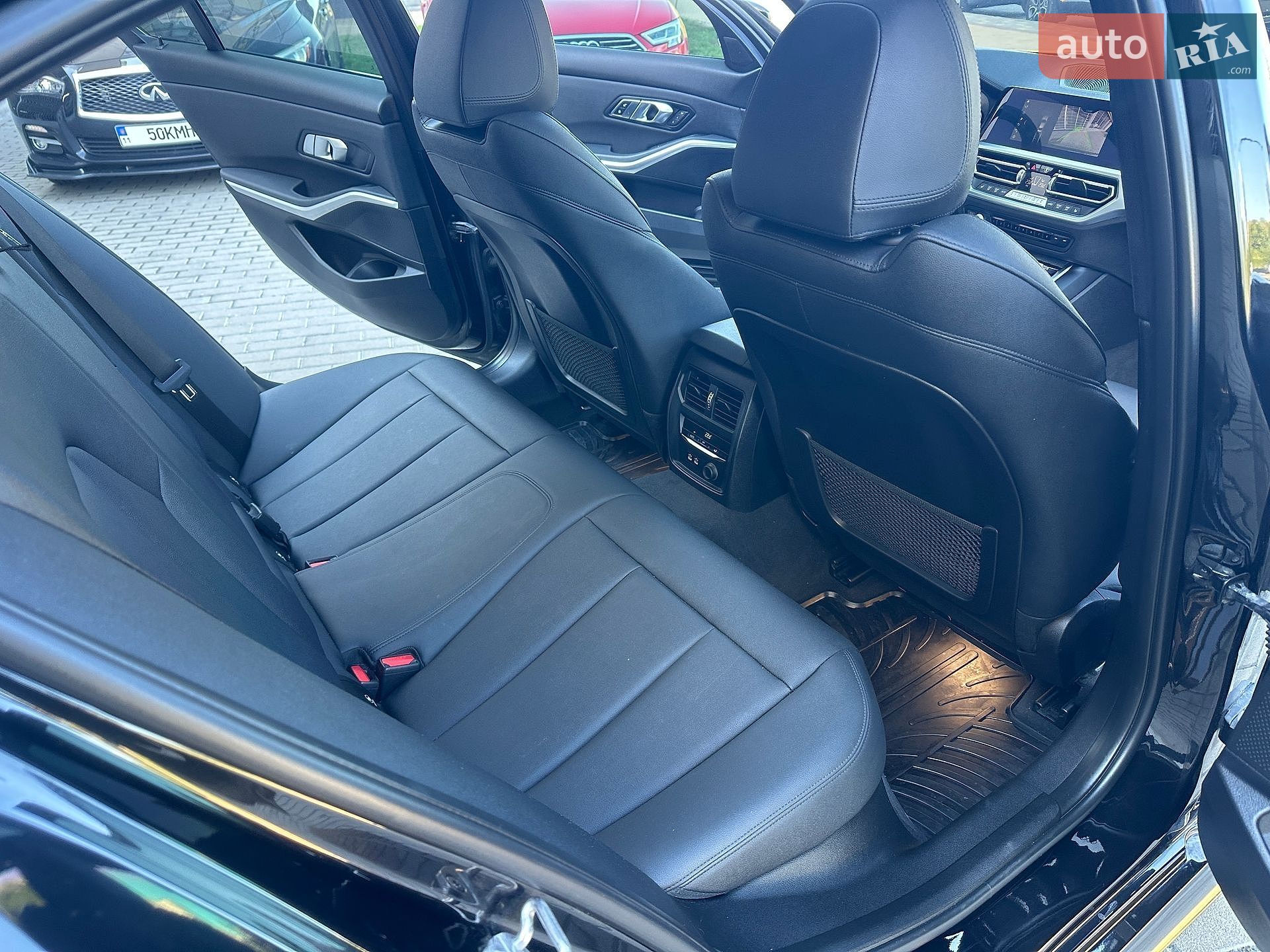 BMW 3 Series 2019 VIN 3MW5R1J05L8B20075 фото оголошення 23 з 27