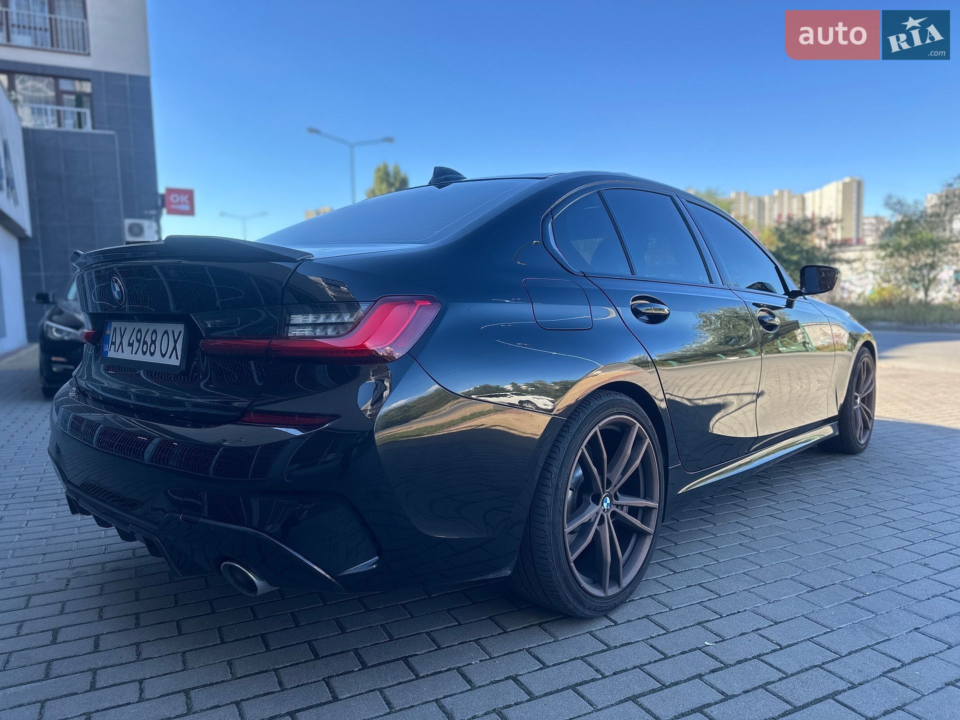 BMW 3 Series 2019 VIN 3MW5R1J05L8B20075 фото оголошення 10 з 27