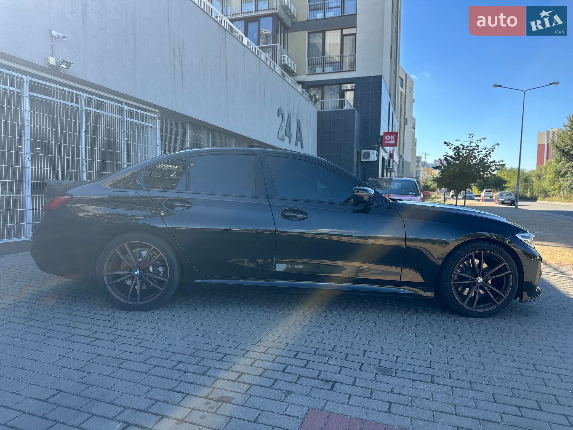 BMW 3 Series 2019 VIN 3MW5R1J05L8B20075 фото оголошення 7 з 27