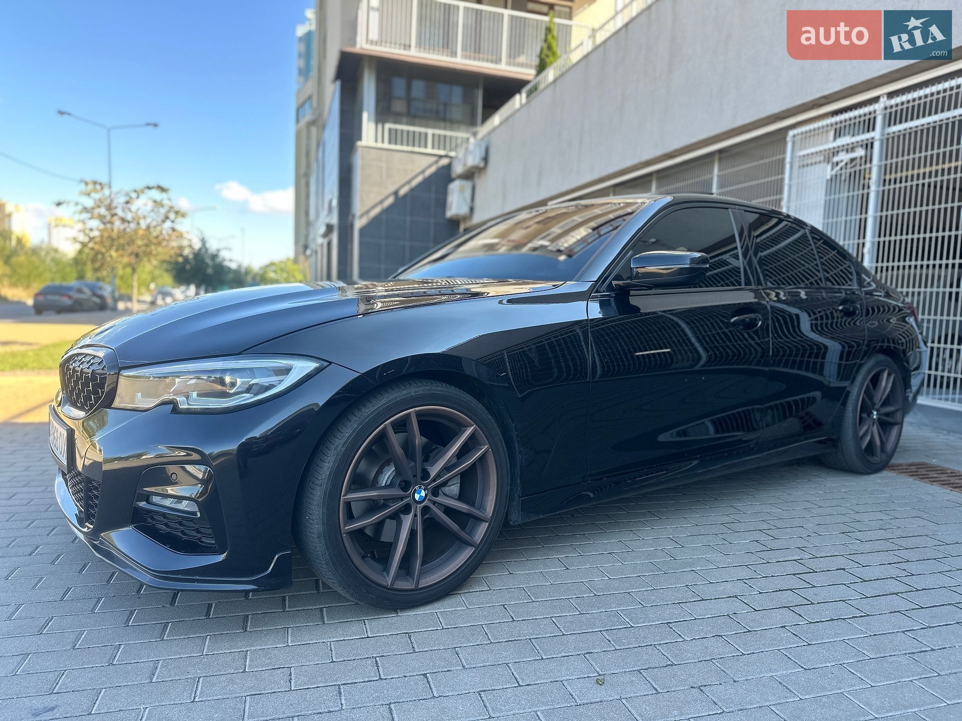 BMW 3 Series 2019 VIN 3MW5R1J05L8B20075 фото оголошення 4 з 27