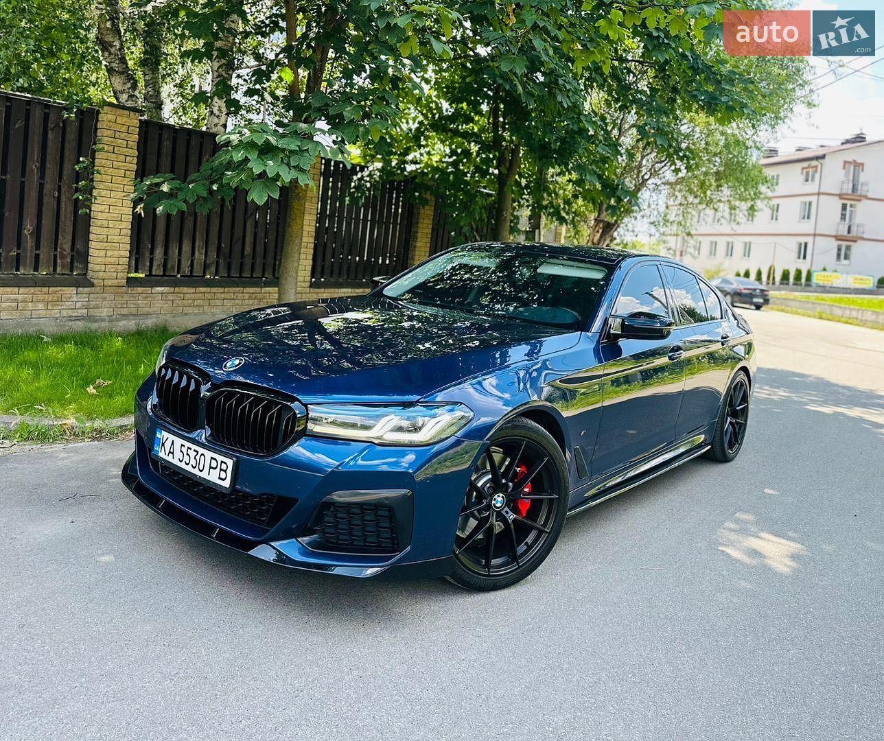 BMW 5 Series 2017 VIN WBAJD11040G884588 фото оголошення 2 з 20